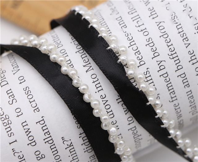 satin+ribbon+bubble beads+glass beads handmade beaded lace