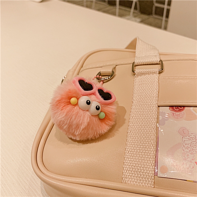 about：8cm(3.2