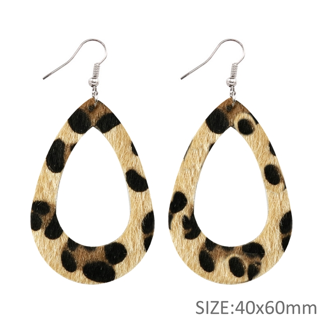 Leopard earrings Skin color hollow