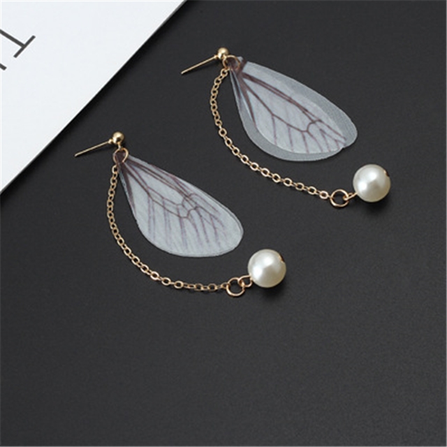alloy earrings pearl earrings butterfly wings B white
