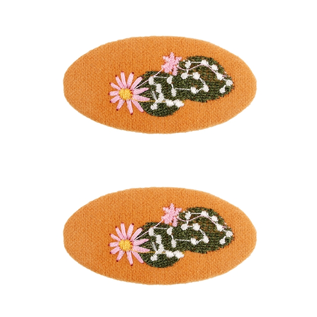 embroidered hairpin