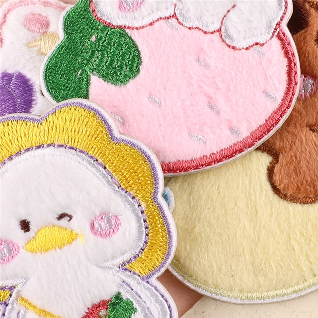 self-adhesive fabric cartoon animal embroidery patch (self-adhesive)