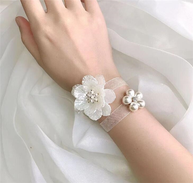 约:4cm(1.6