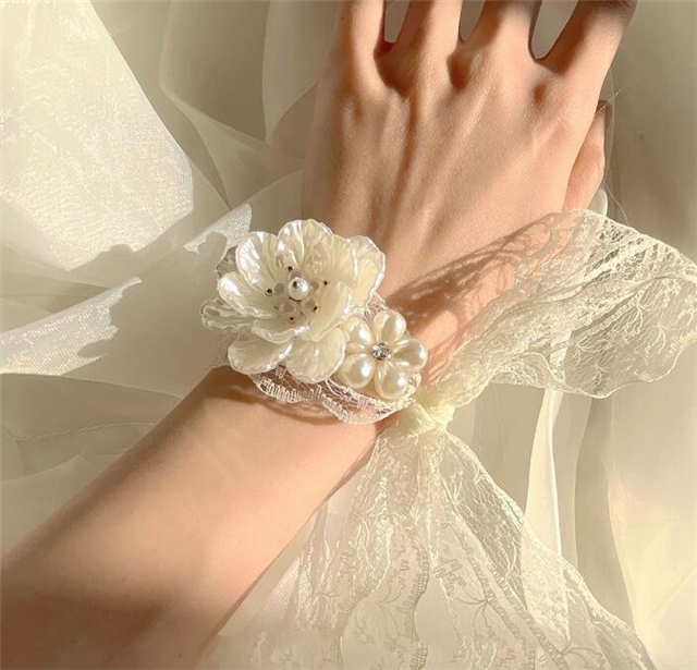 约:4cm(1.6