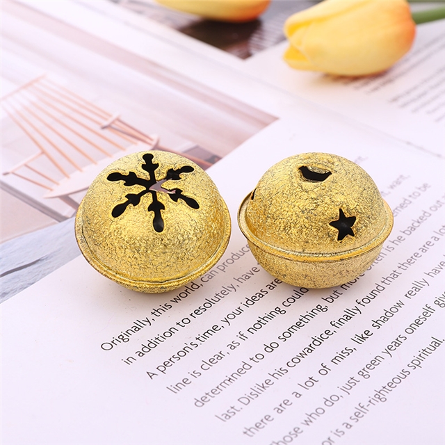 metal matte metal snowflake bell