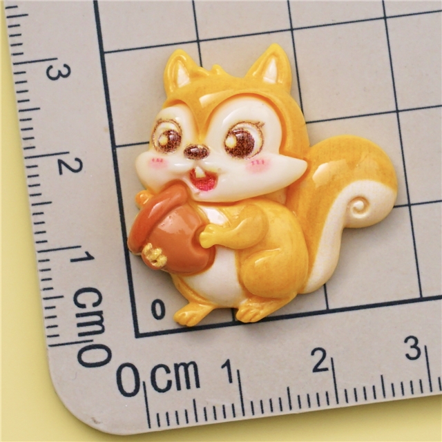 plastic/resin autumn series 3d resin accessories 2# squirrel