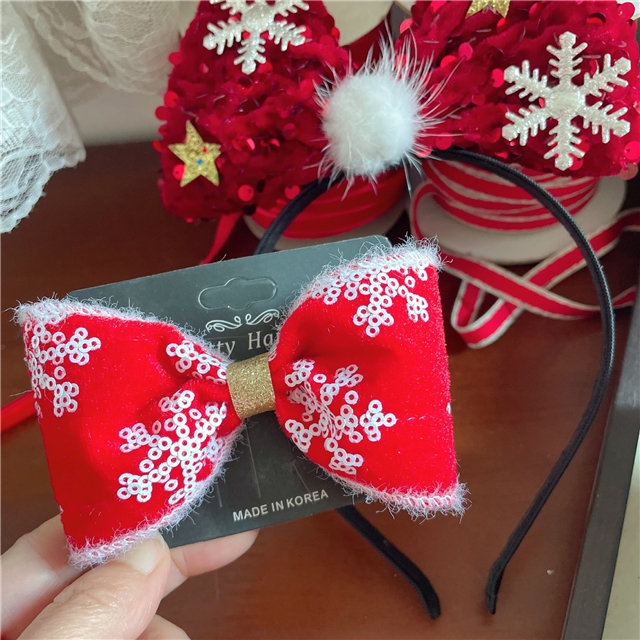 sequins snowflakes white plush line edged 