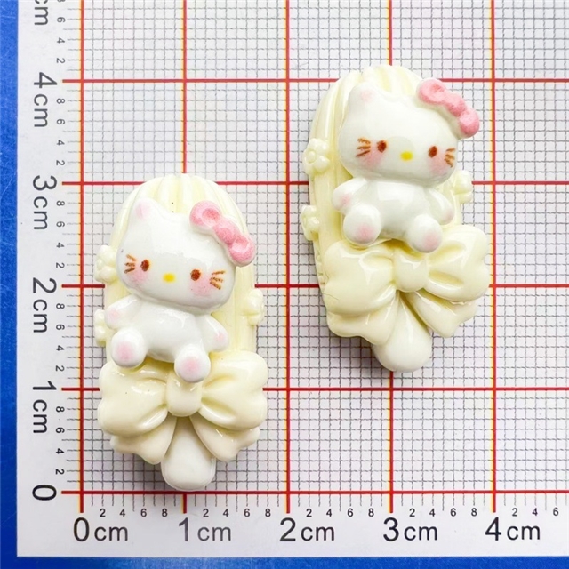 plastic/resin bright cartoon ice cream hello kitty 3d resin accessories