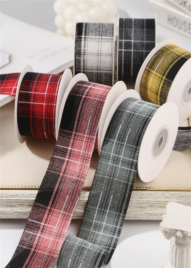 color blocked single-sided plush grid woven tape