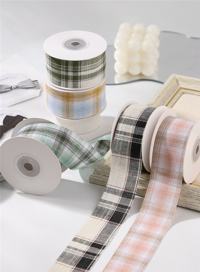 color blocked single-sided plush grid woven tape