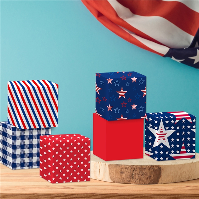 American Independence Day gift wrapping paper set
