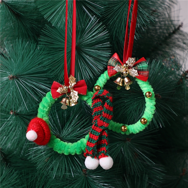 christmas mini wreath pendant