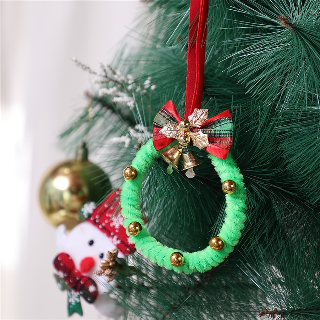 christmas mini wreath pendant