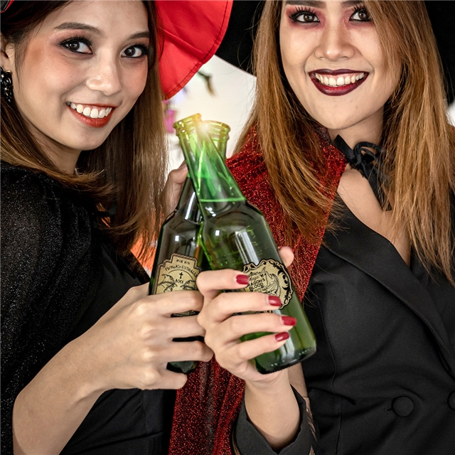 Halloween retro adhesive stickers red wine bottle stickers