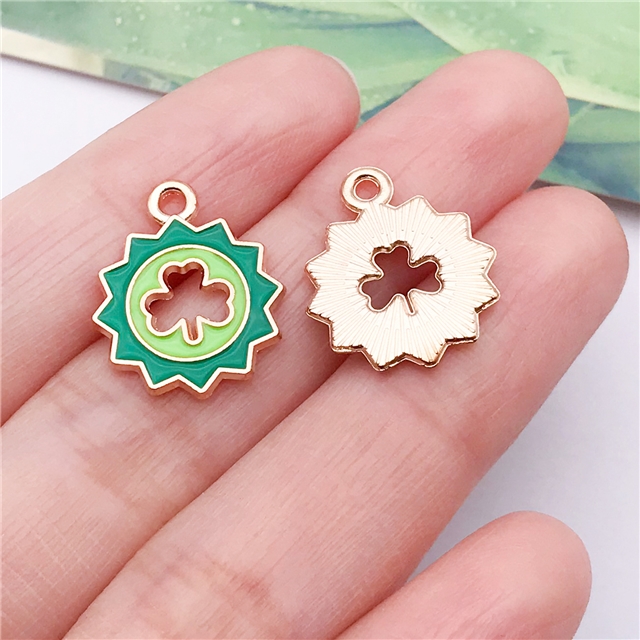 zinc alloy st patricks shamrock drop oil alloy pendant