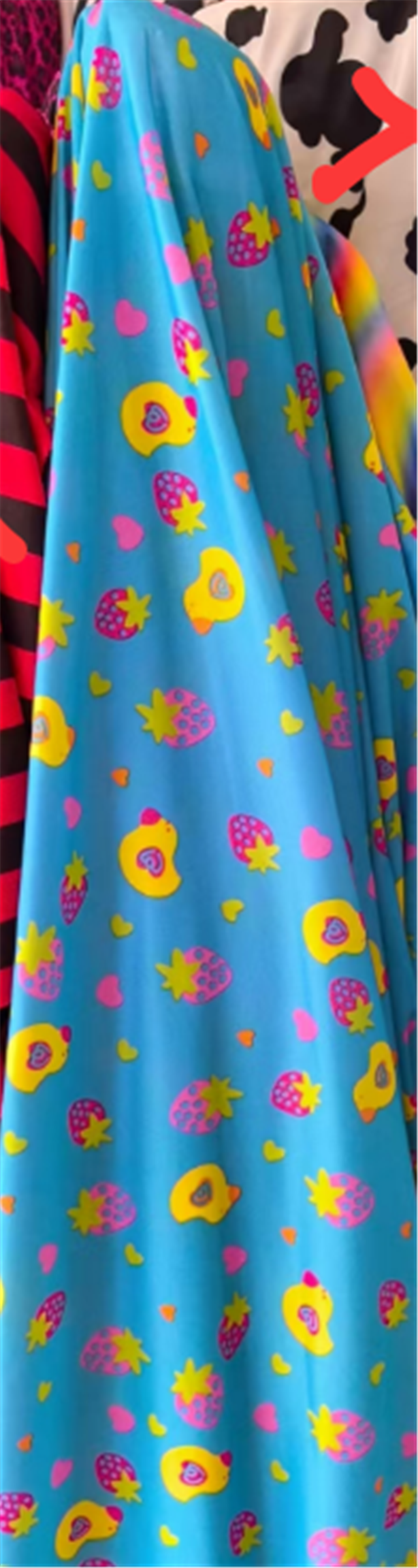 2 ways chick heart strawberry knit fabric