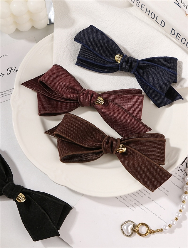 thick solid color woven tape with diagonal edge pressing