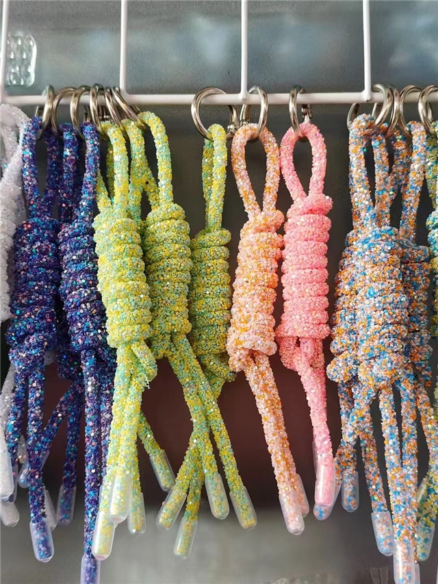 Drill pipe braided keychain accessory