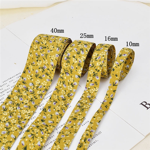 small floral printed ribbon