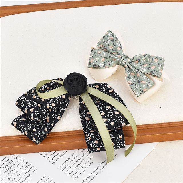 small floral printed ribbon