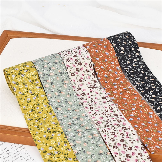 small floral printed ribbon