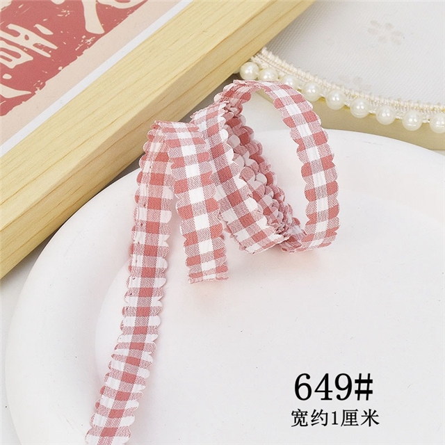 plain checkered woven tape