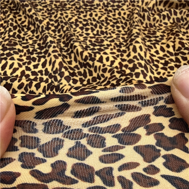 2 ways leopard knit fabric