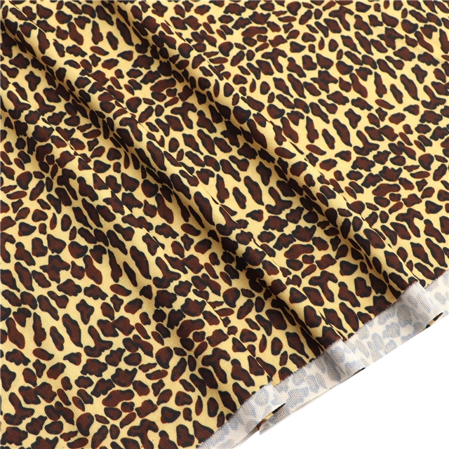 2 ways leopard knit fabric