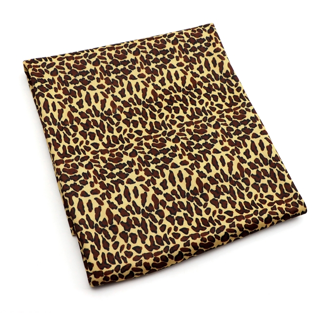 2 ways leopard knit fabric