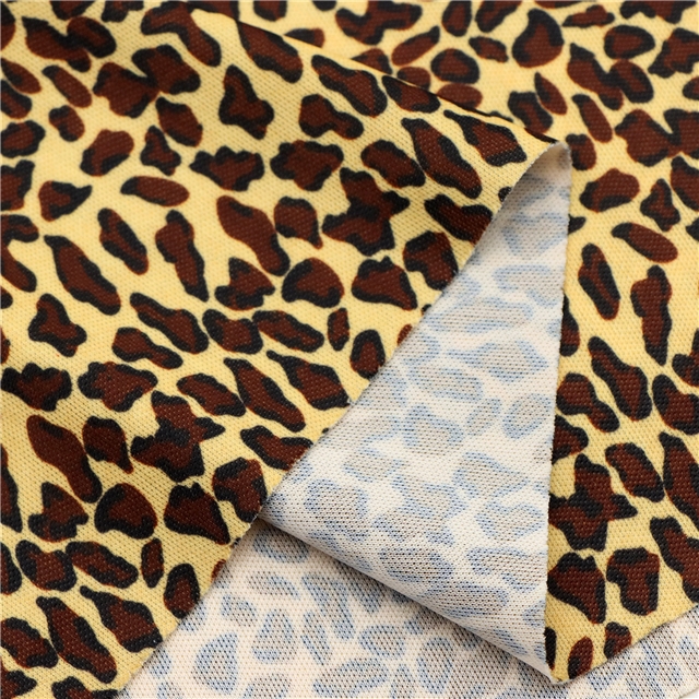 2 ways leopard knit fabric