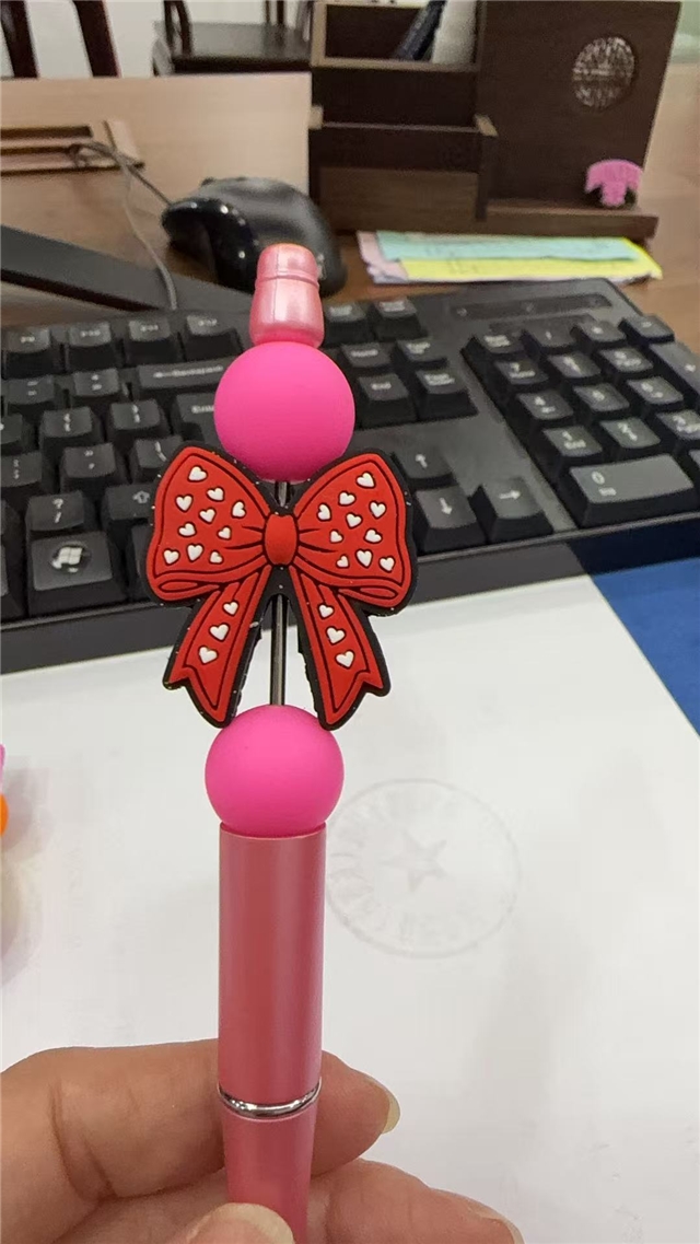 silicone heart bow silicone beads