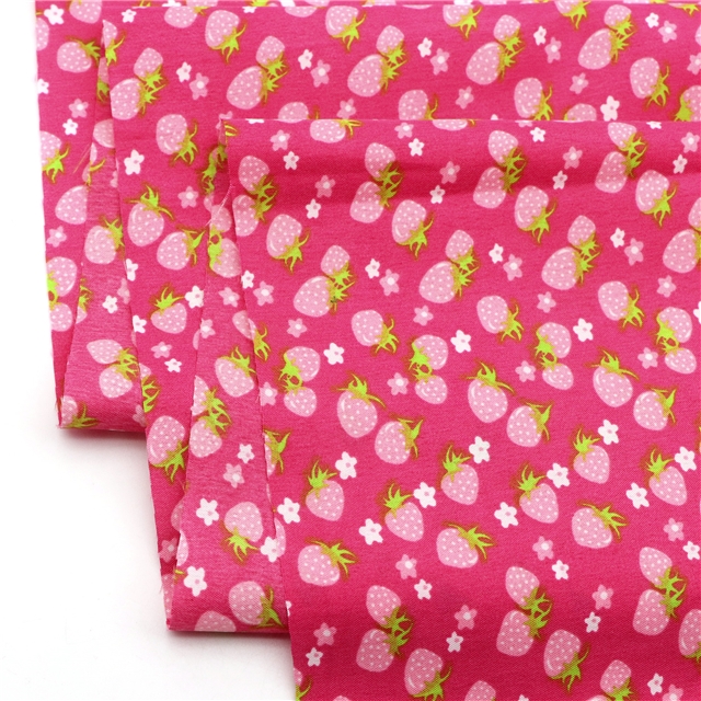 100％ polyester flowers strawberry 100％ polyester fabric