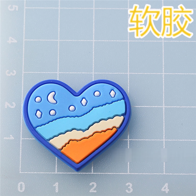 pvc heart pvc soft rubber accessories