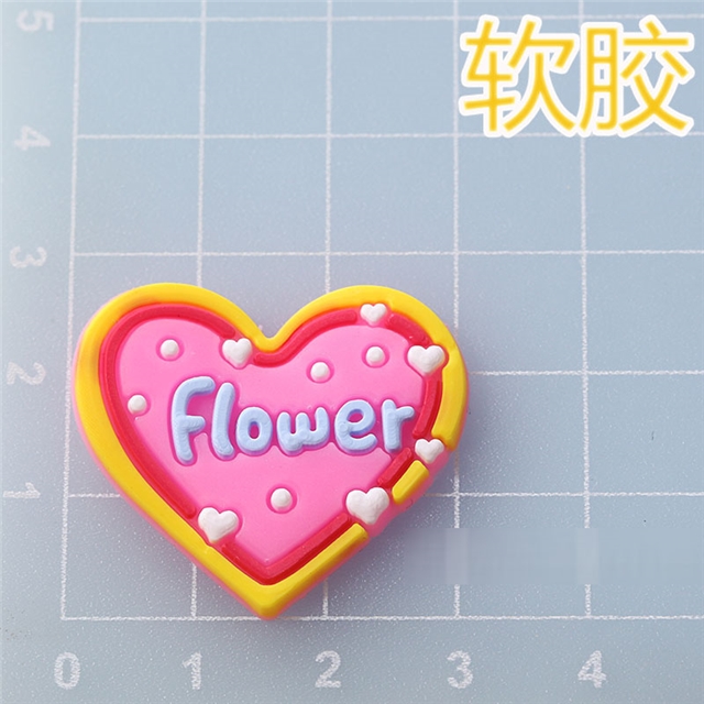 pvc heart pvc soft rubber accessories